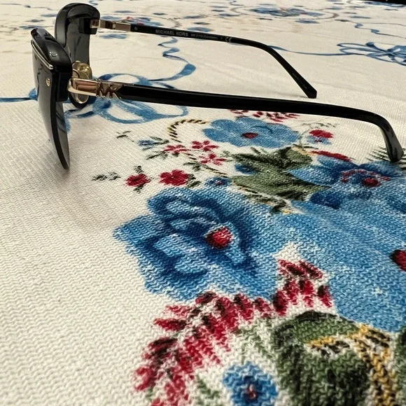 Michael Kors Condado MK2113 Cat eye sunglasses - Picture 3 of 10